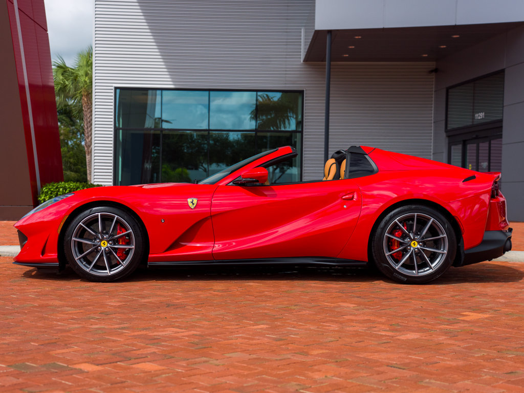 Certified 2022 Ferrari 812 GTS RWD image 2