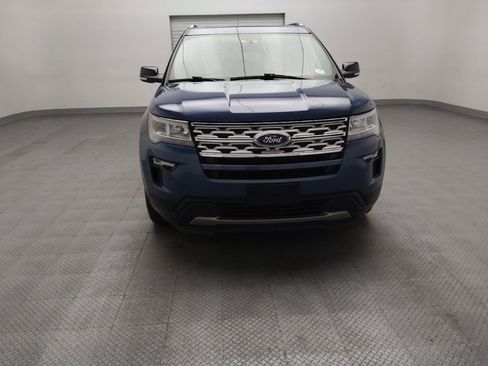 Used 2018 Ford Explorer XLT w/ Equipment Group 201A AWD/4WD image 14