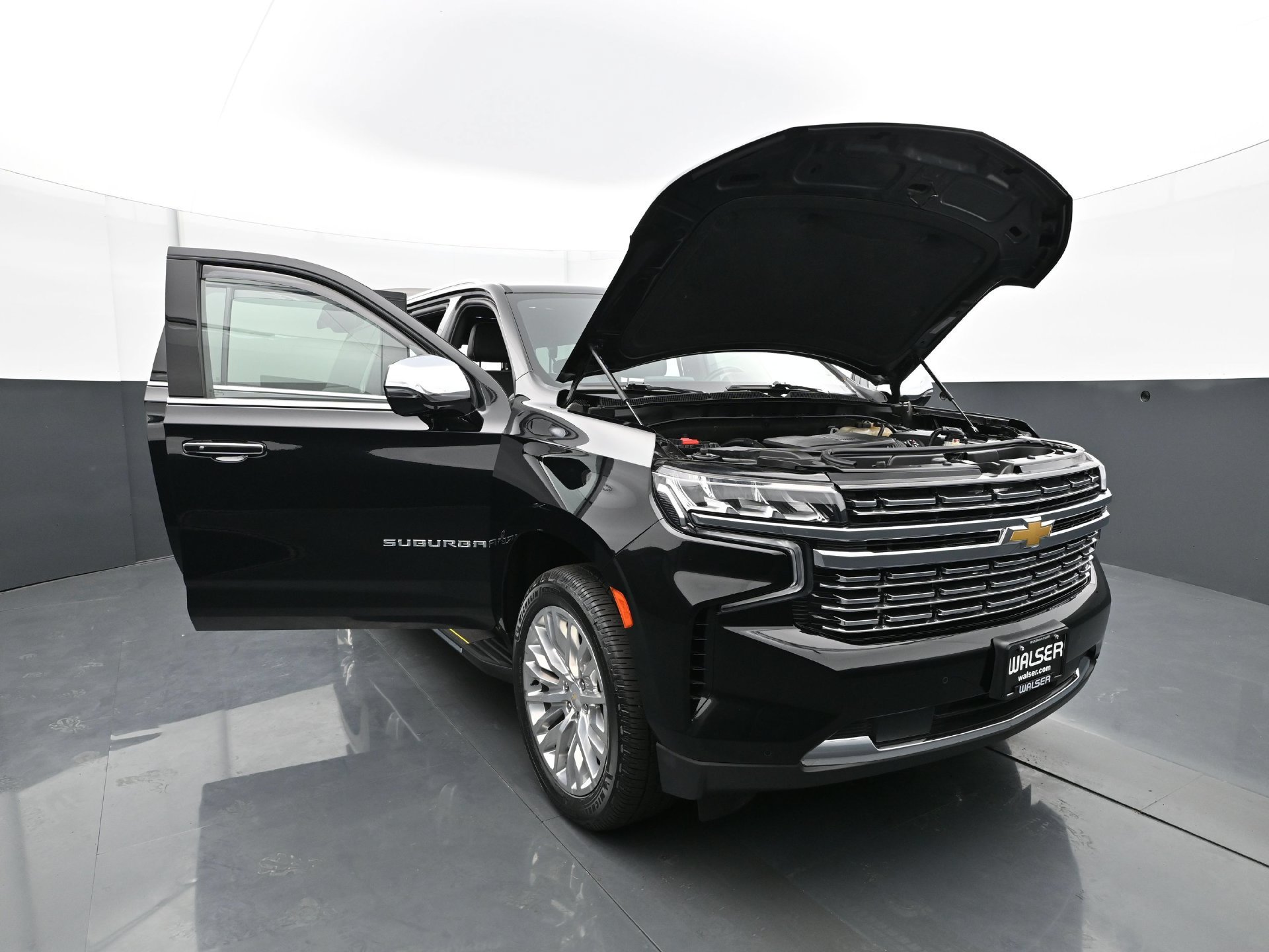 Used 2023 Chevrolet Suburban Premier AWD/4WD image 45