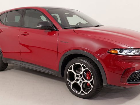 Used 2024 Alfa Romeo Tonale Veloce image 24