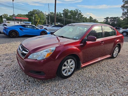 Used 2012 Subaru Legacy 2.5i Premium AWD/4WD image 2