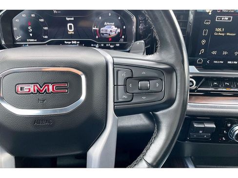 Used 2024 GMC Sierra 1500 SLT w/ SLT Premium Plus Package AWD/4WD image 21
