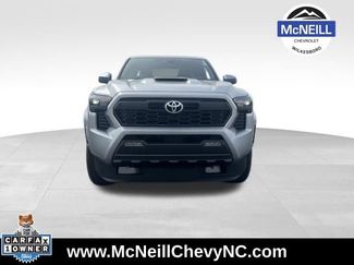 Used 2025 Toyota Tacoma TRD Sport AWD/4WD video 2