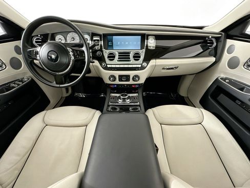 Certified 2016 Rolls-Royce Ghost image 4