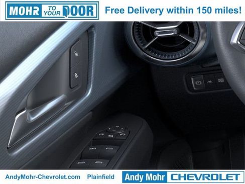 New 2025 Chevrolet Equinox EV LT image 22