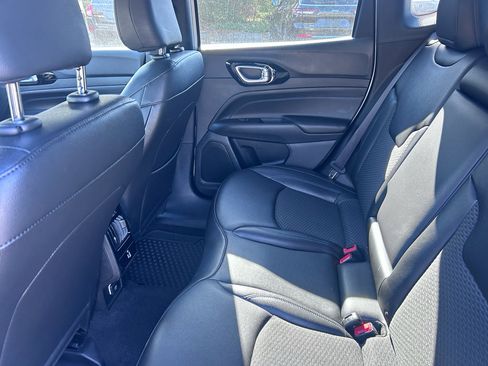 New 2026 Jeep Compass Latitude image 17