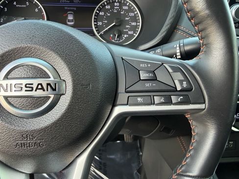 Certified 2021 Nissan Sentra SR FWD image 34