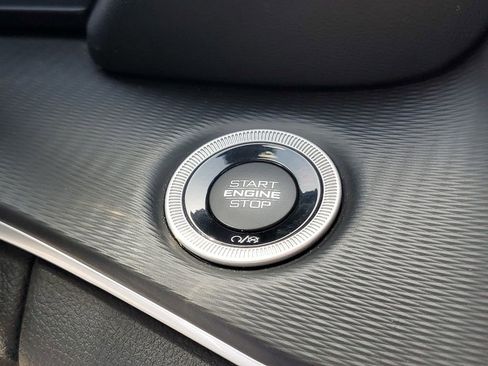 Used 2023 Jeep Grand Cherokee Altitude AWD/4WD image 17