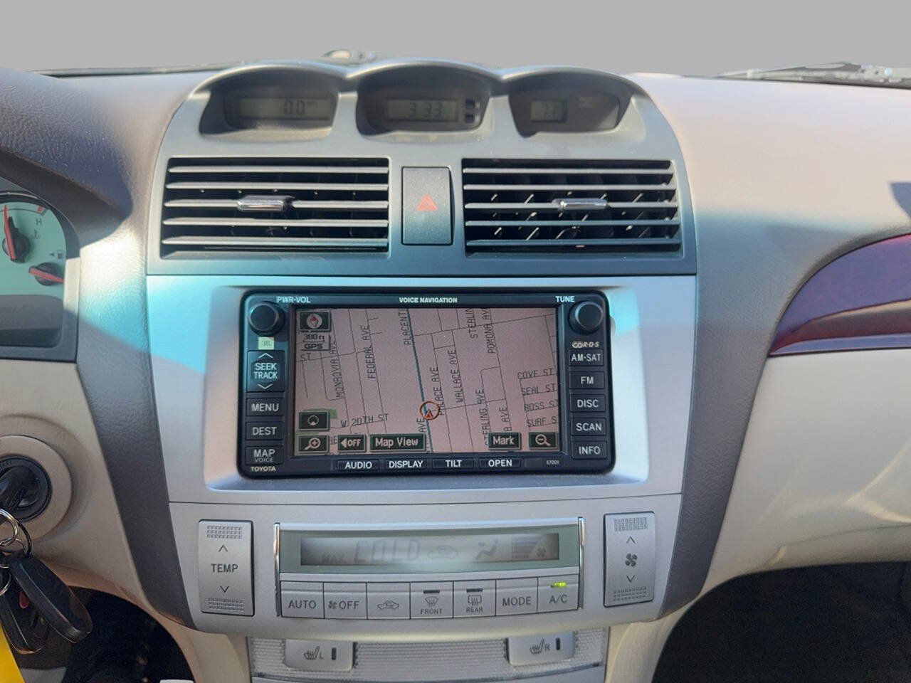 Used 2004 Toyota Solara SLE FWD image 27