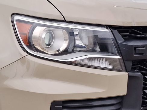 Used 2021 Chevrolet Colorado ZR2 w/ ZR2 Dusk Special Edition image 15