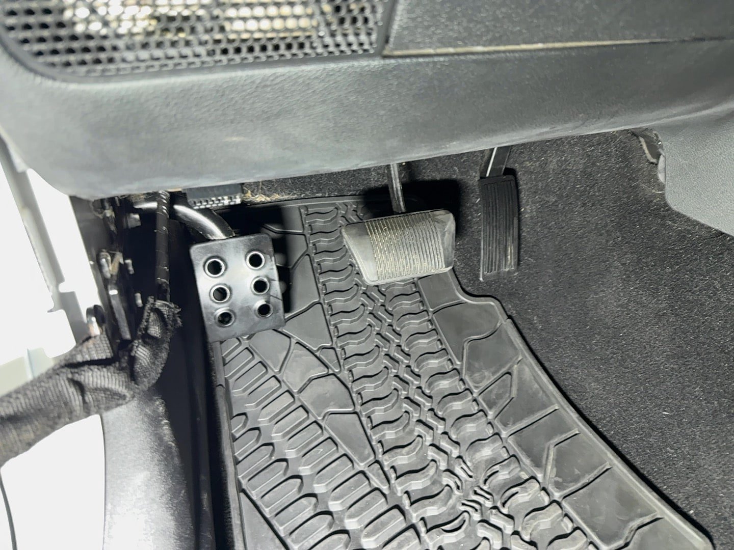 Used 2011 Jeep Wrangler Unlimited Sport AWD/4WD image 41