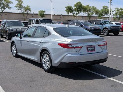 Used 2025 Toyota Camry LE FWD image 8
