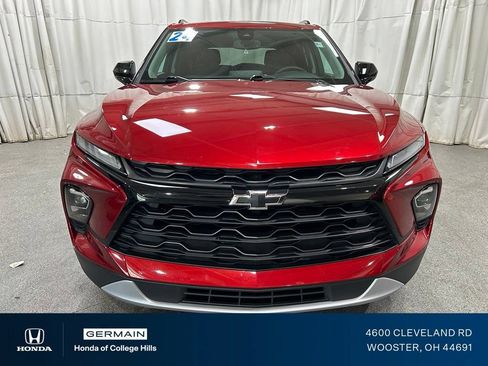 Used 2024 Chevrolet Blazer LT w/ Convenience Package AWD/4WD image 3