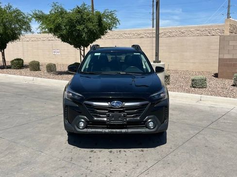 Used 2025 Subaru Outback Premium image 2