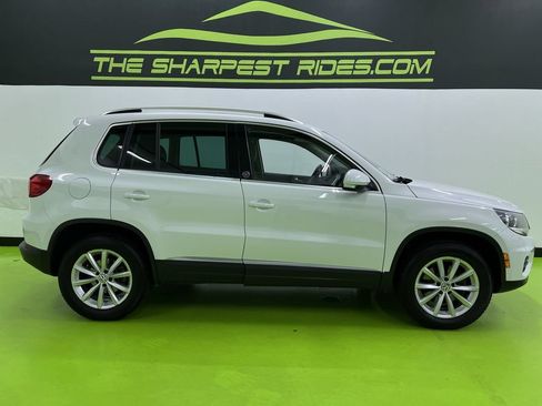 Used 2017 Volkswagen Tiguan Wolfsburg Edition AWD/4WD image 11