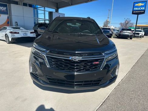 Used 2023 Chevrolet Equinox RS image 3
