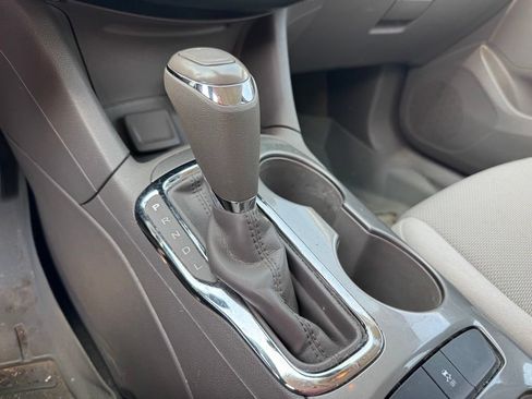 Used 2017 Chevrolet Cruze LT FWD image 15
