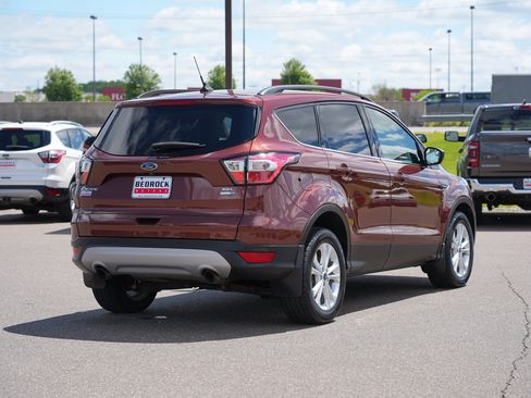 Used 2018 Ford Escape SEL AWD/4WD image 3