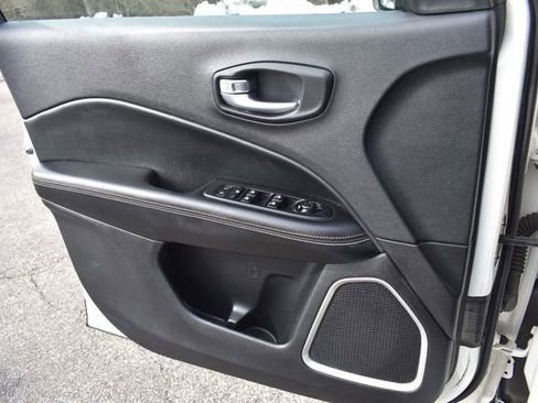 Used 2020 Jeep Compass Latitude w/ Cold Weather Group image 31