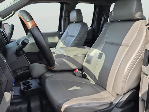 Used 2016 Ford F150 XL w/ Equipment Group 101A Mid RWD image 9