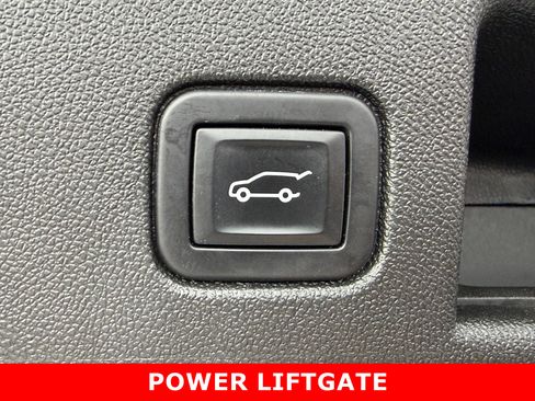 Used 2022 Chevrolet Equinox LT image 19
