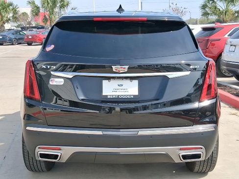 Used 2025 Cadillac XT5 Premium Luxury w/ Technology Package image 5