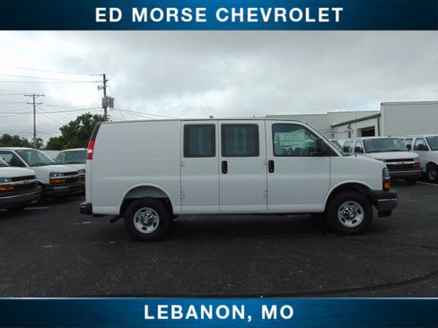 New 2025 Chevrolet Express 3500 w/ Driver Convenience Package image 5