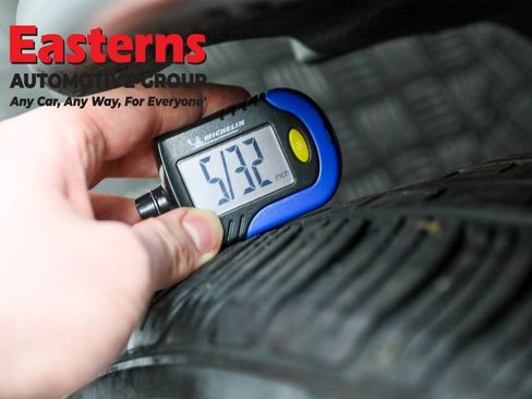 Used 2023 Nissan Murano SV image 27