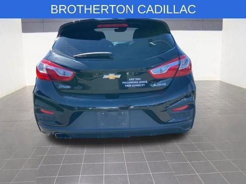 Used 2017 Chevrolet Cruze Premier FWD image 9