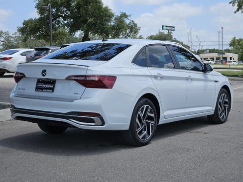 Used 2024 Volkswagen Jetta SEL FWD image 5
