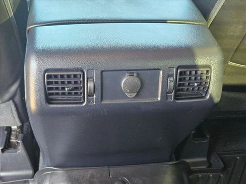 Used 2018 Toyota Tundra SR5 AWD/4WD image 17