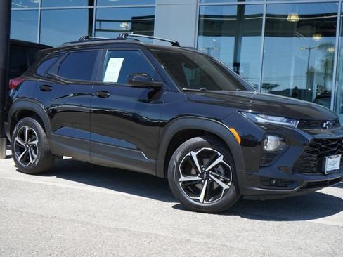 Used 2022 Chevrolet TrailBlazer RS FWD image 1