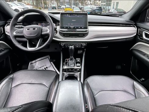 Used 2023 Jeep Compass Limited w/ Sun and Sound Group AWD/4WD image 21