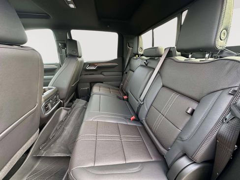 Certified 2025 Chevrolet Silverado 1500 High Country w/ Midnight Edition image 34