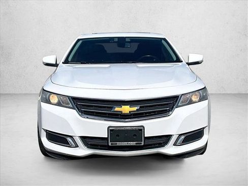 Used 2015 Chevrolet Impala LT w/ Convenience Package FWD image 3