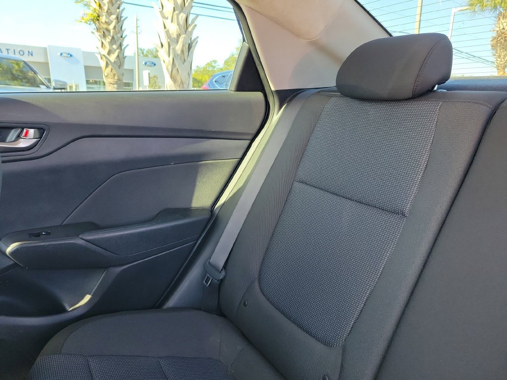 Used 2022 Hyundai Accent SE FWD image 13