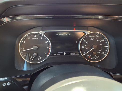 Used 2024 Nissan Pathfinder SV FWD image 16