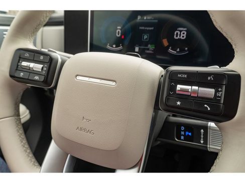 Used 2026 Hyundai Santa Fe SEL FWD image 31