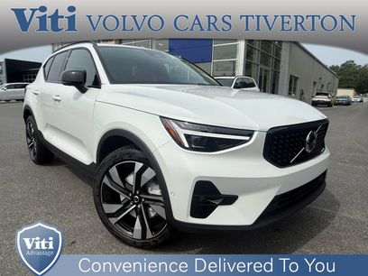 New 2026 Volvo XC40 B5 Ultra w/ Protection Package Premier
