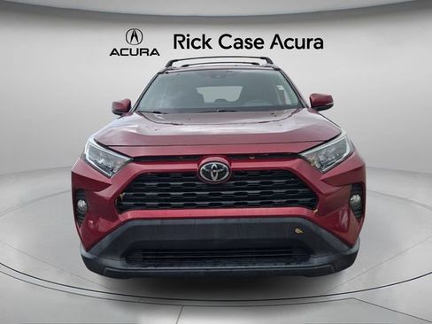 Used 2019 Toyota RAV4 XLE image 4