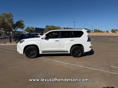 Certified 2021 Lexus GX 460 Premium w/ Premium Plus Package AWD/4WD image 3