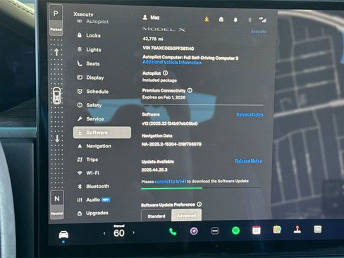 Used 2023 Tesla Model X Standard Range image 26