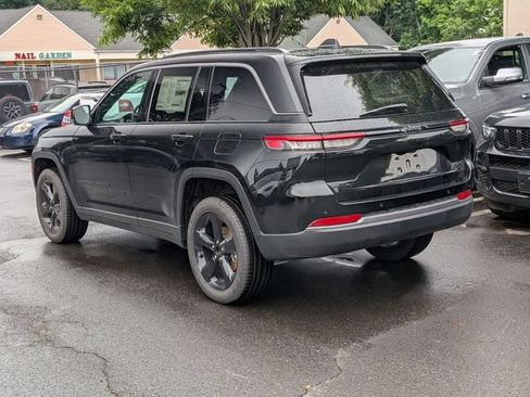 New 2026 Jeep Grand Cherokee Limited w/ Limited Altitude Package AWD/4WD image 5