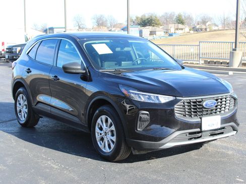 Used 2023 Ford Escape Active AWD/4WD image 9