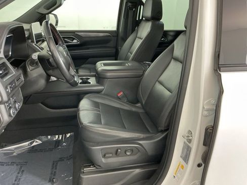 Used 2023 Chevrolet Suburban RST image 12