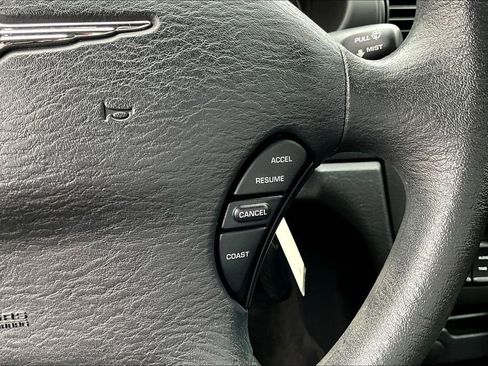 Used 2006 Chrysler Sebring Sedan FWD image 12