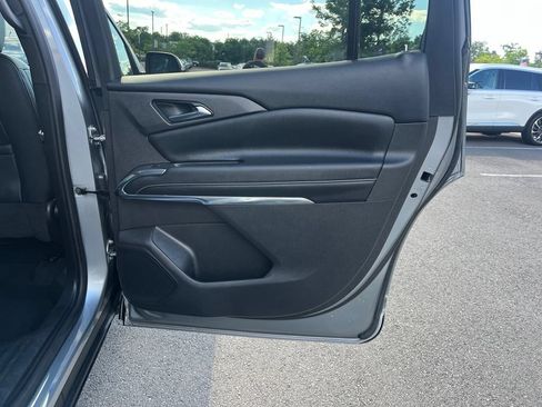 Used 2026 Chevrolet Traverse LT AWD/4WD image 19