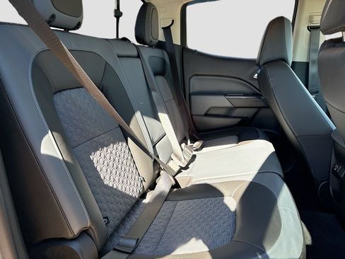 Used 2021 Chevrolet Colorado Z71 w/ Safety Package AWD/4WD image 26