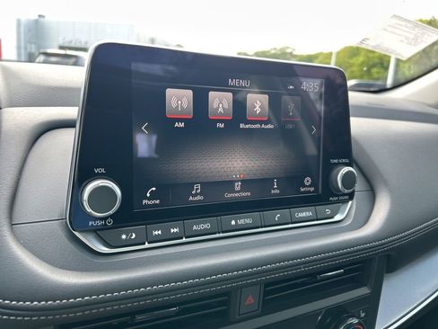 Used 2026 Nissan Rogue SV FWD image 34
