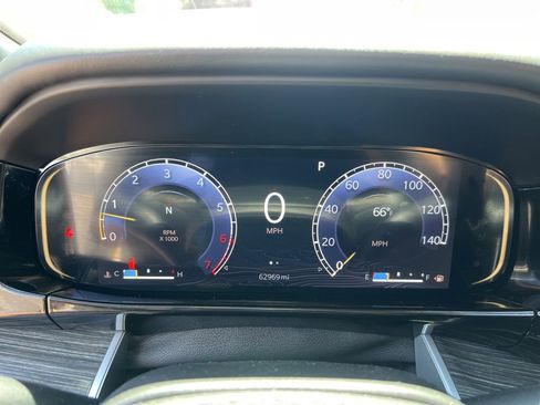 Used 2022 Jeep Wagoneer Series III w/ Convenience Group I AWD/4WD image 15